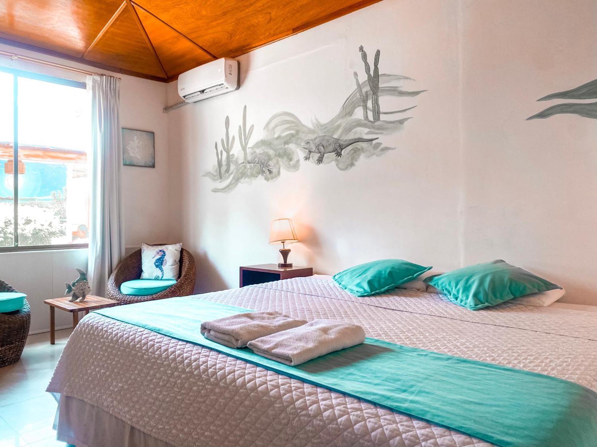 Bed & Breakfast Coral Blanco With High Speed Internet Starlink And Galapagos Tour Operator 3*